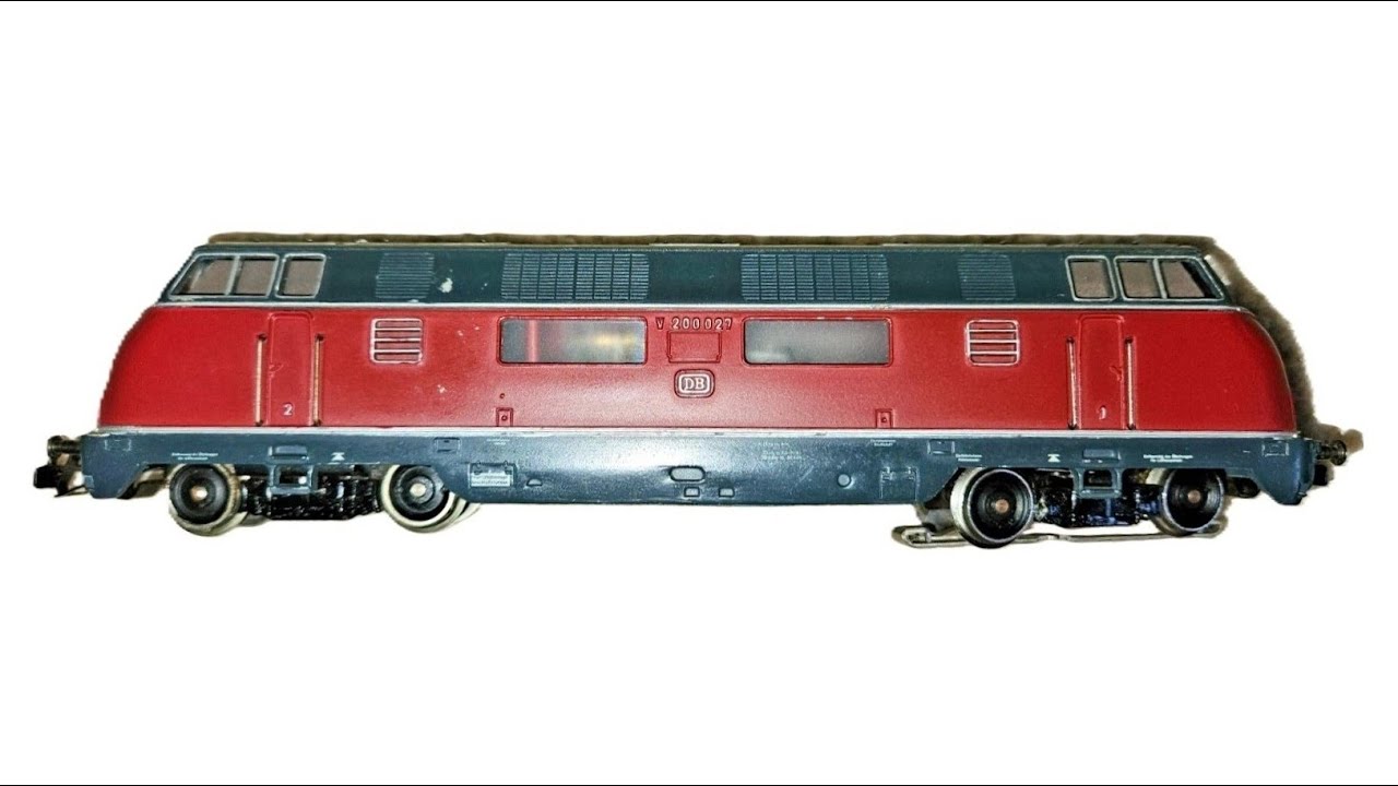 Märklin DB V200 027 Diesel Locomotive & Märklin International "TEN" Sleeping Car Train on M-Track