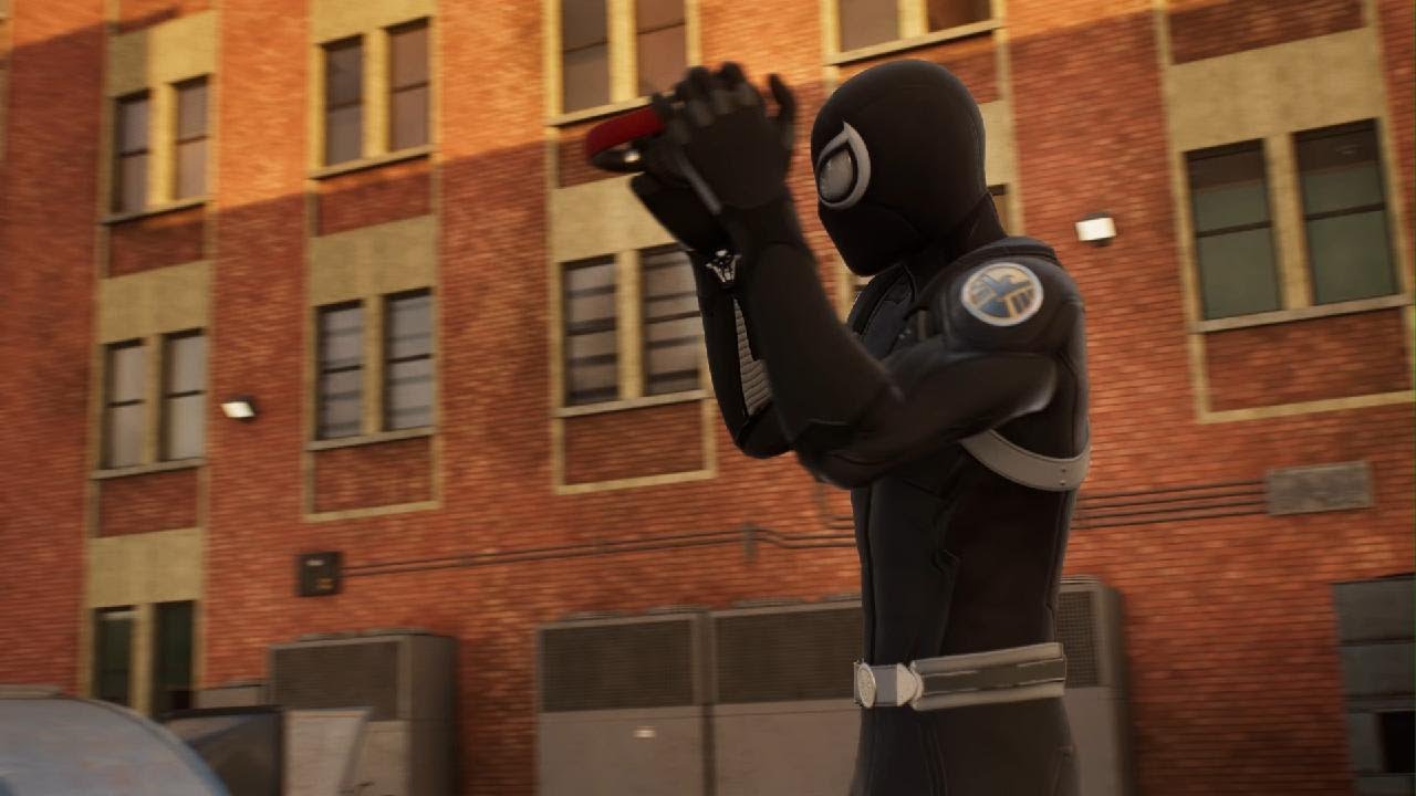 Marvel's Spider-Man 2 swinging