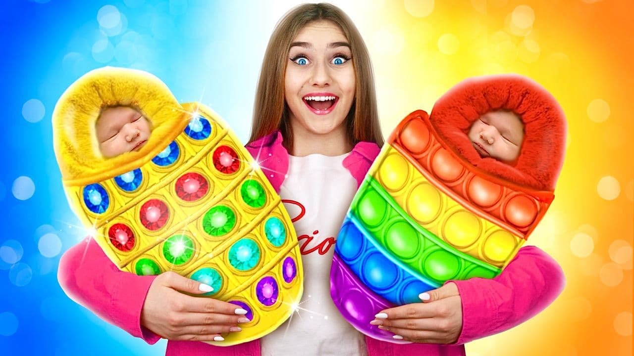 Моя мама – Владелец Магазина Антистрессов Pop It! Поп Ит и Сипл Димпл Идеи