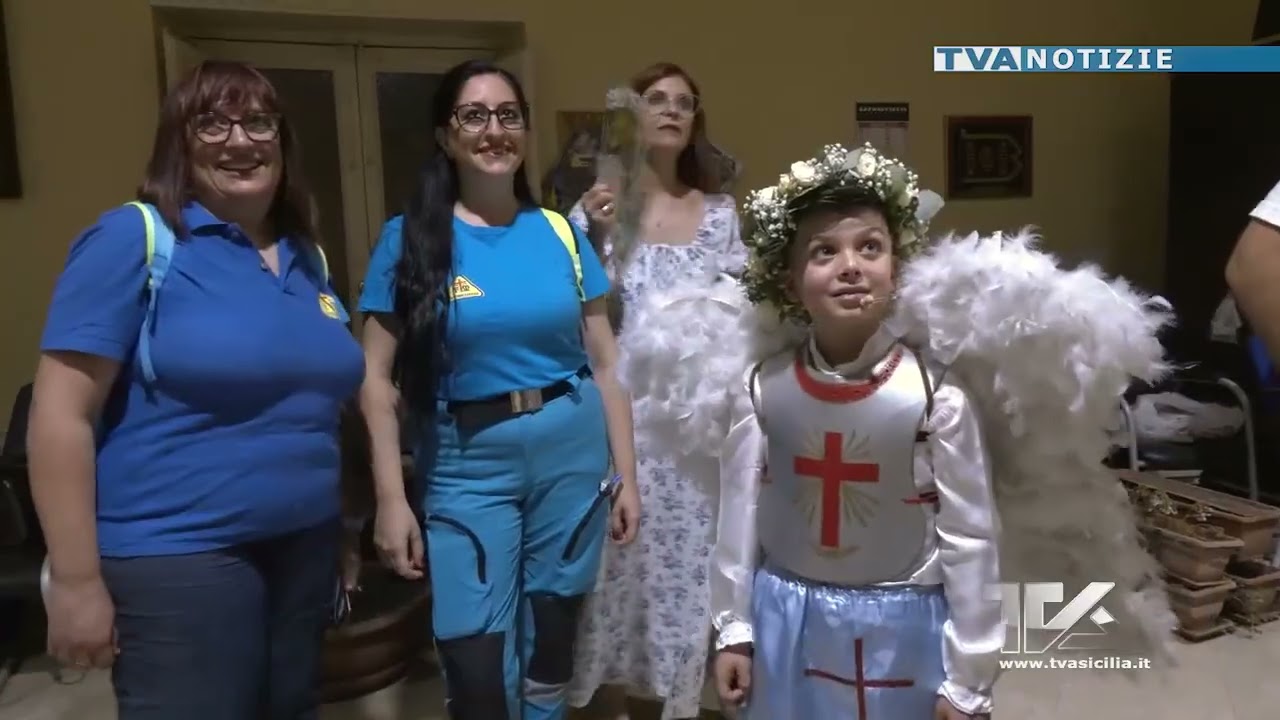 Adrano. Il clou della festa del patrono San Nicolò Politi con la “Volata dell’Angelo”. Grande succes