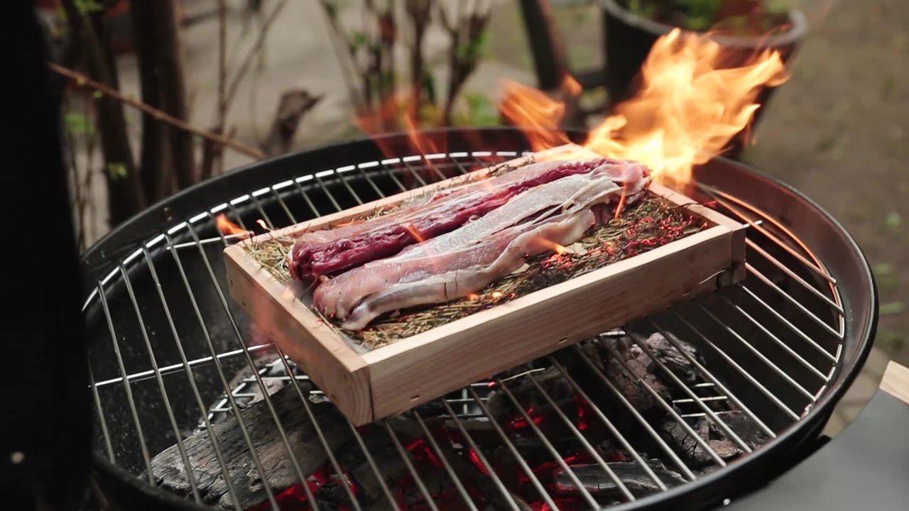 Hase in Flammen - Gegrillt mit Strohrum