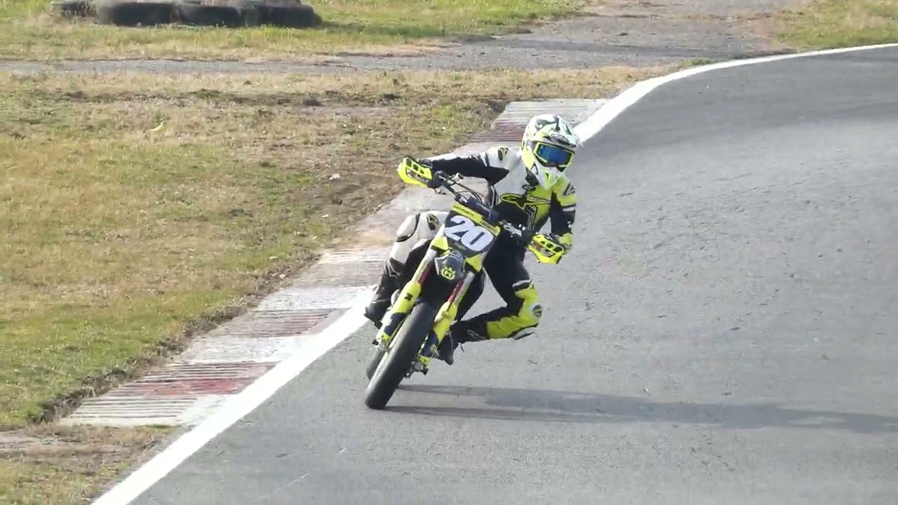 VIDEO CENTAURO MOTARD HUSQVARNA N° 20