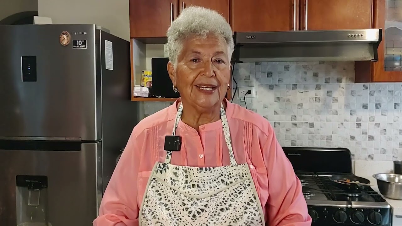 Rollo de Carne con Salsa de Ajíes. Cocina Salvadoreña