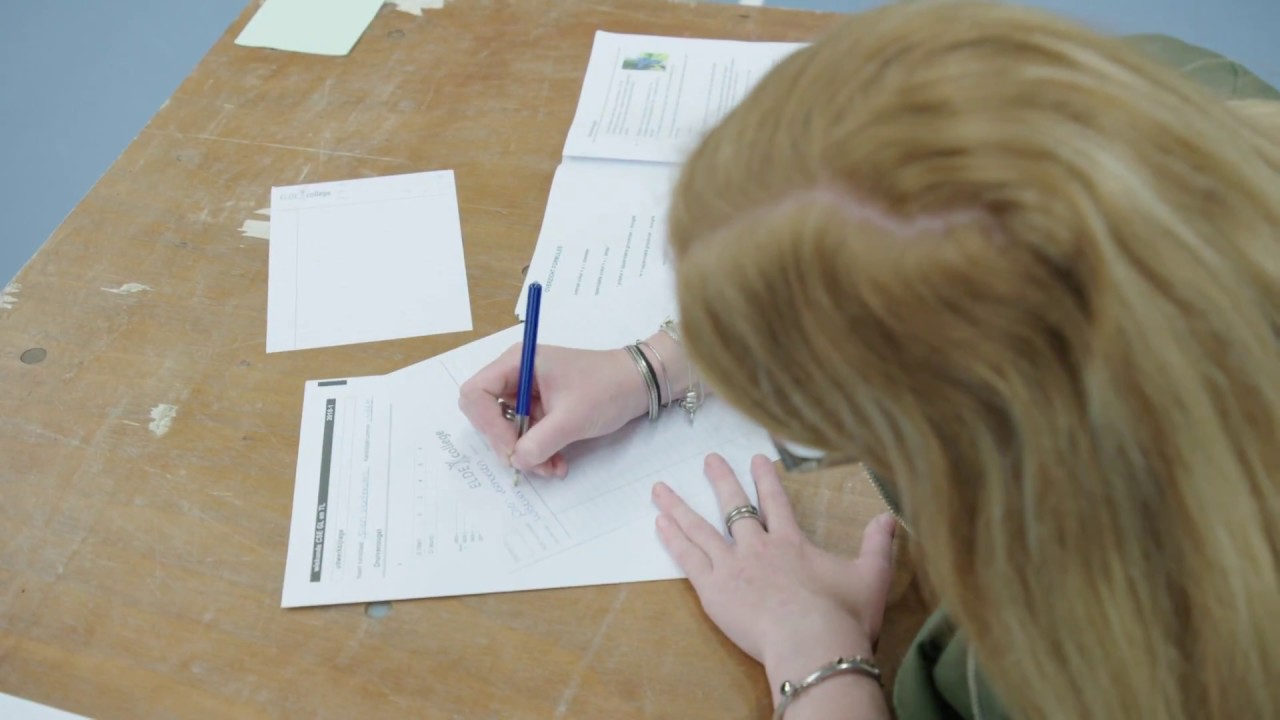 Welke weg legt een centraal examen af na afname? | Centrale examens