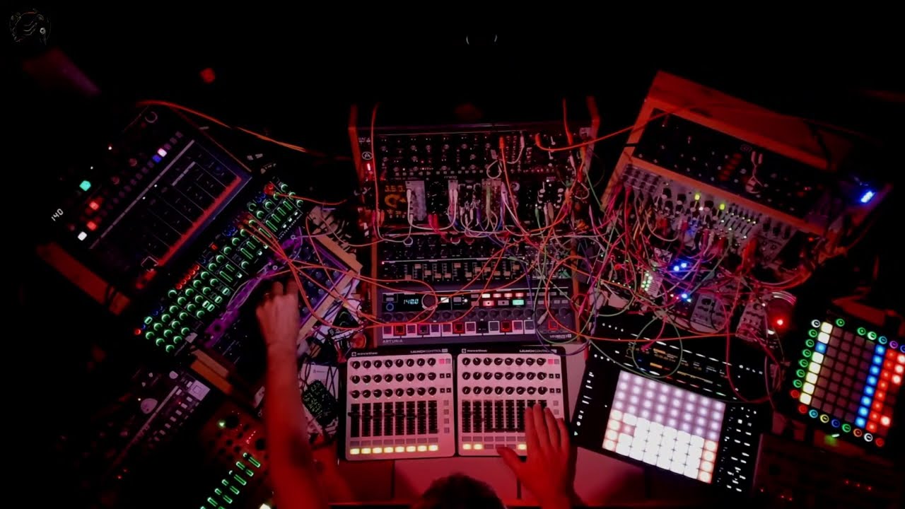 Restorative Session - Rebuilding - Hypnotic Techno - Live - Improvised - Synths - Eurorack