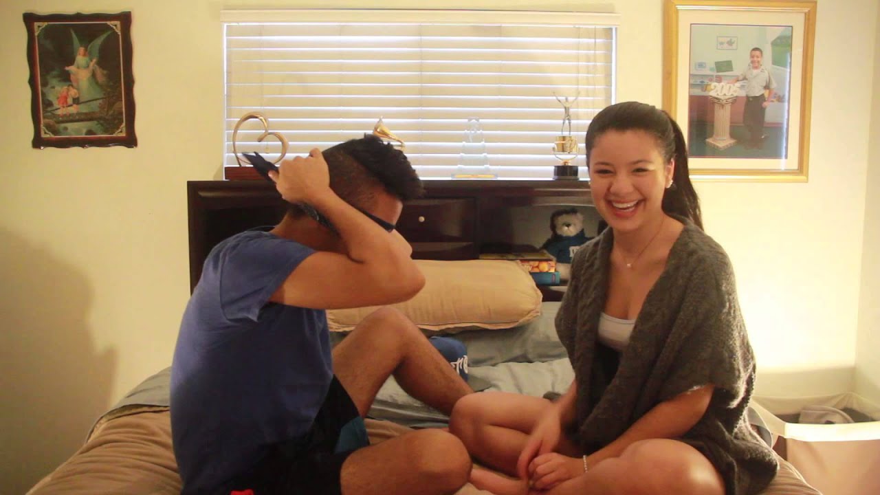 Miguelito & Milagro: Blindfold Make-Up Challenge