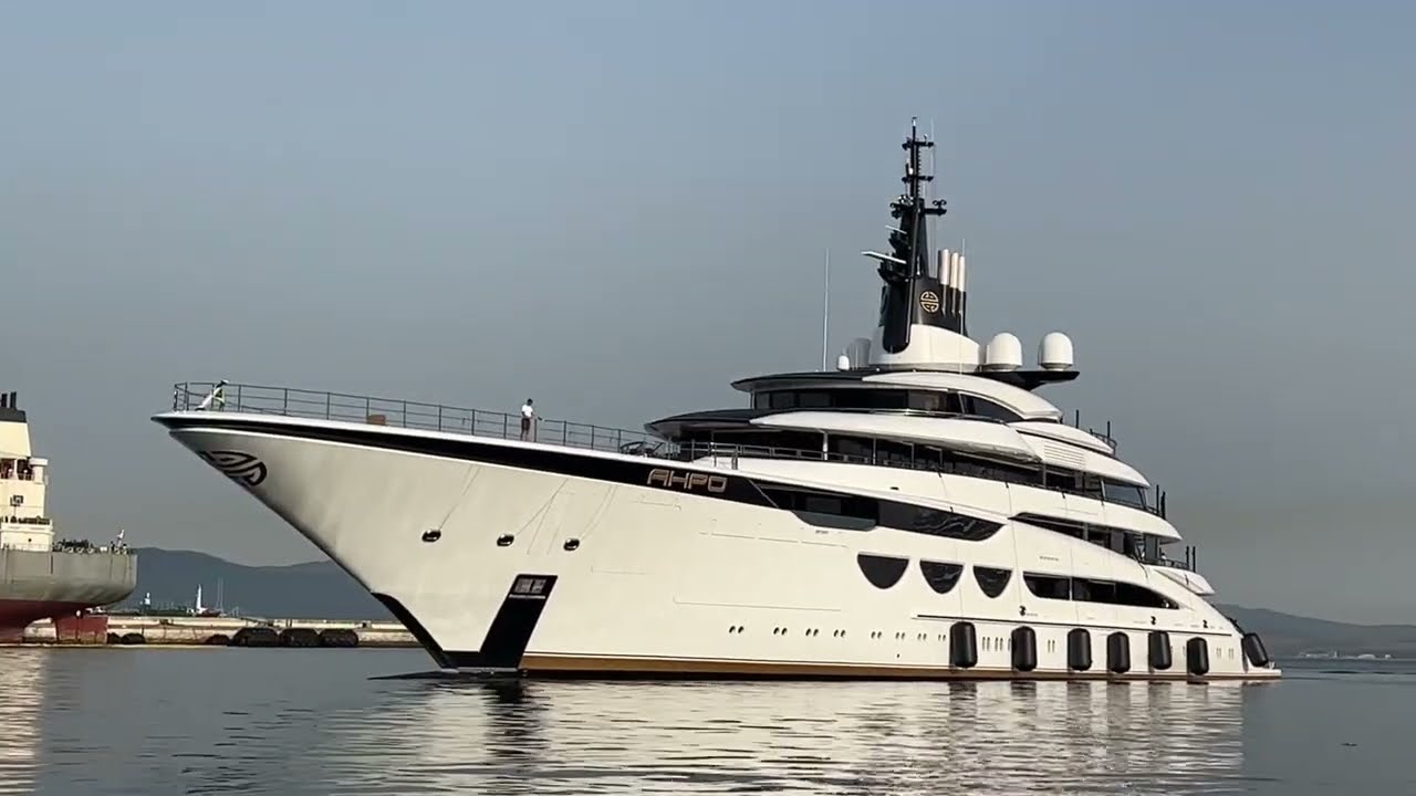 ОЩУТИТЕ БУДУЩЕЕ роскоши с AHPO Superyacht!