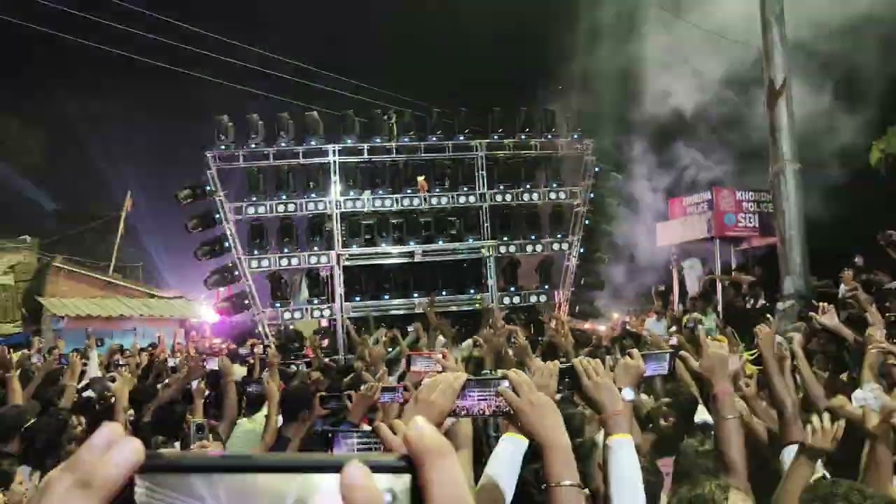 JB professional khordha laxmi bhasani awesome DJ light's, Please watch the video till the last. 