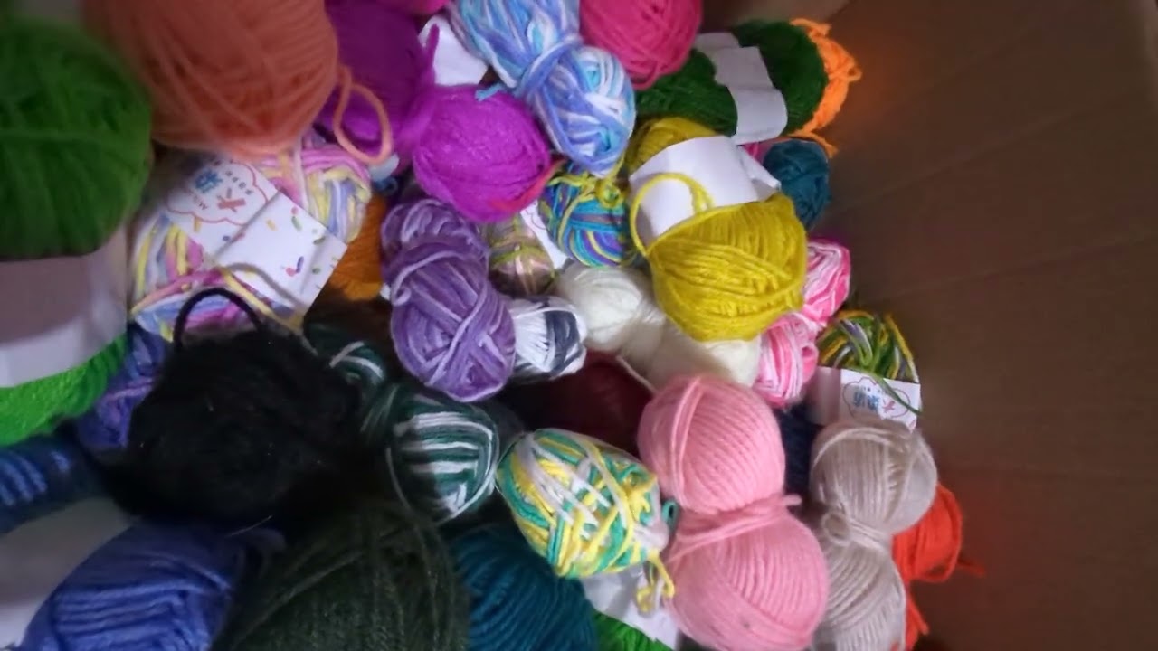 Episode 15 yarn in a box (blanket time)