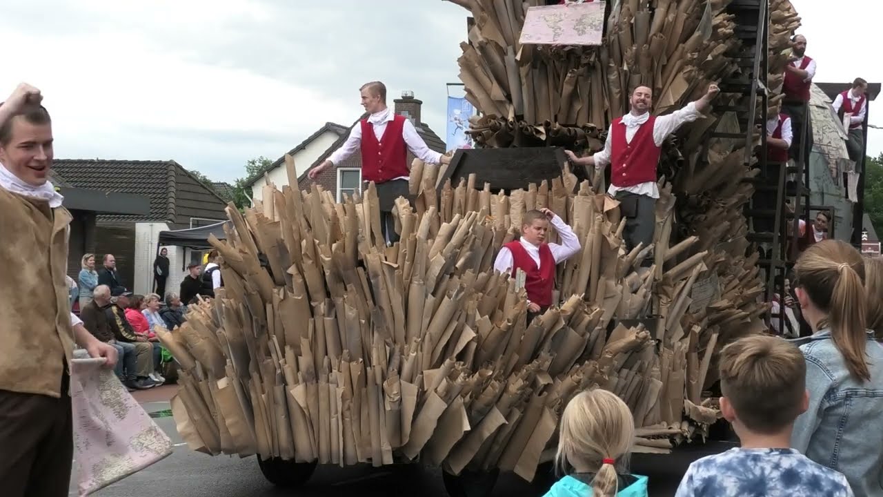 BRABANDSEDAG 2023 HEEZE geweldige en mooie Praalwagens ( geheel )