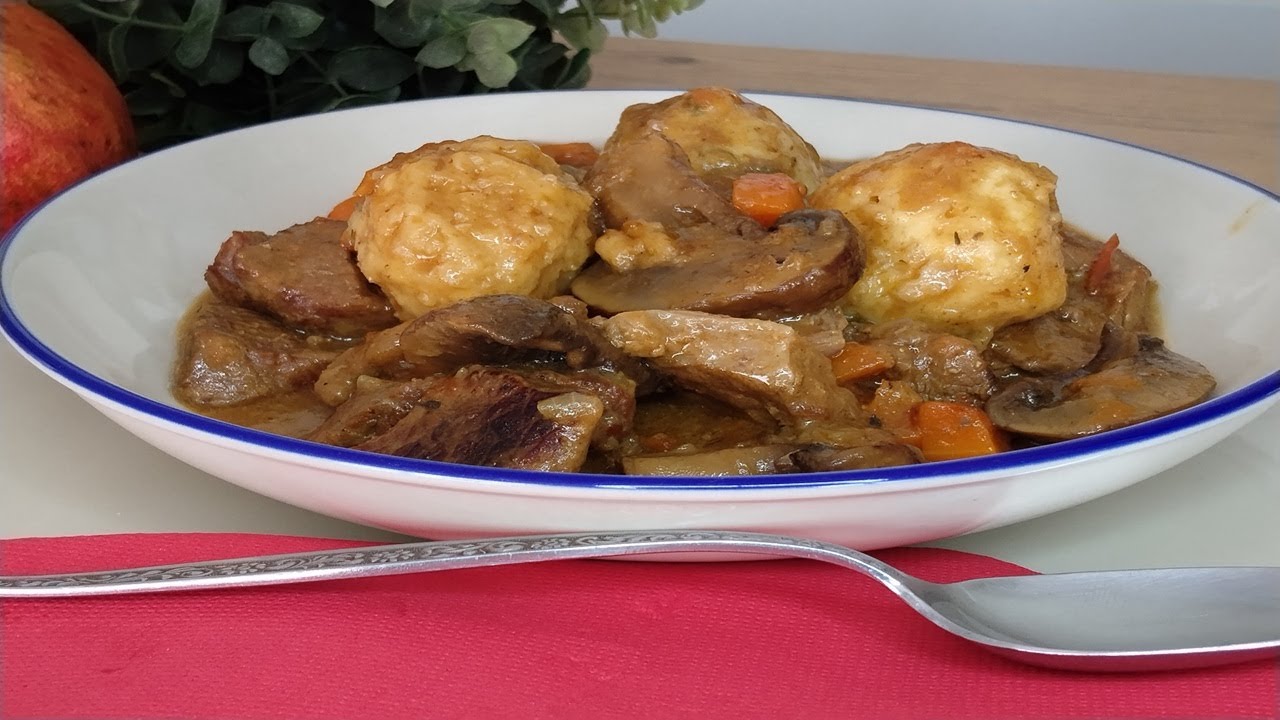 Estofado de Ternera con Setas y Albóndigas de Queso