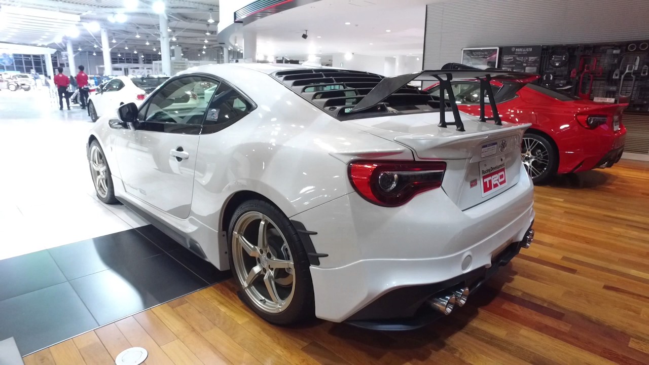 walkaround of 2017 Toyota 86 w/ TRD accessories