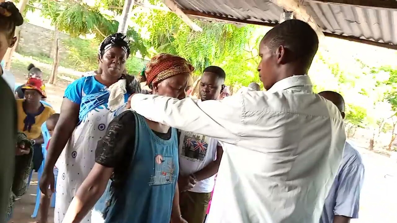 She received divine healing in Jesus name.Friday service#Apostle J.E Ekai#Tb Joshua legacy lives on.