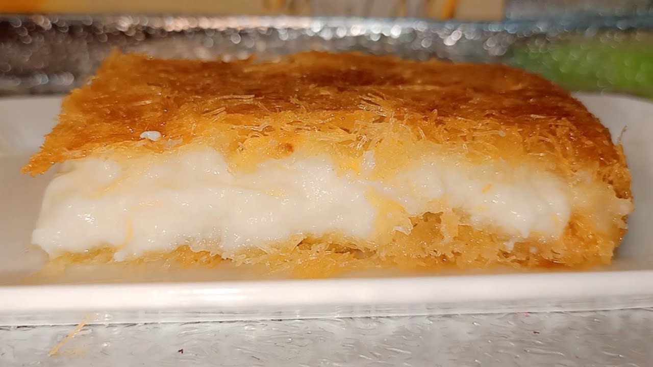 الكنافة بالكريمة بطريقة الحلواني وسر تماسك قشطة الحشو والطعم حكاية هتزيني بيها سفرة رمضان👌🌙
