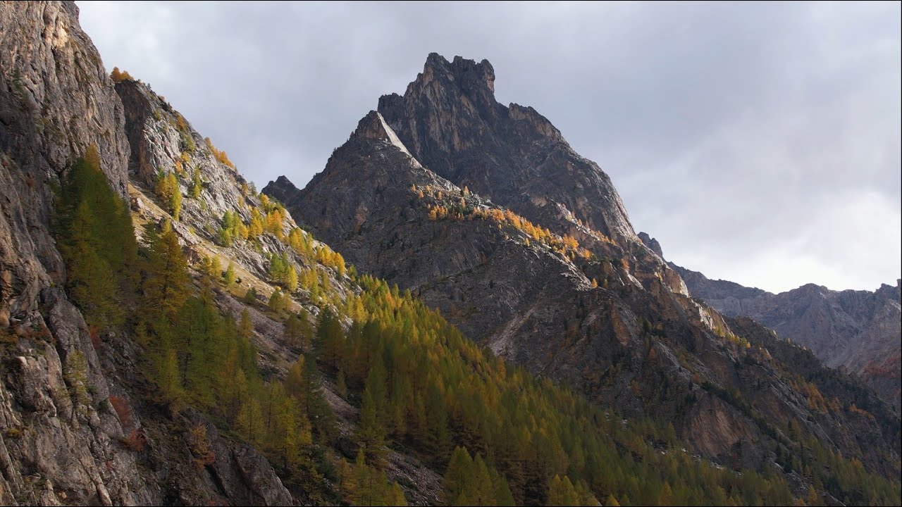 Sur la route du Vallon de Maurin - Avata 2 / AIR 2S