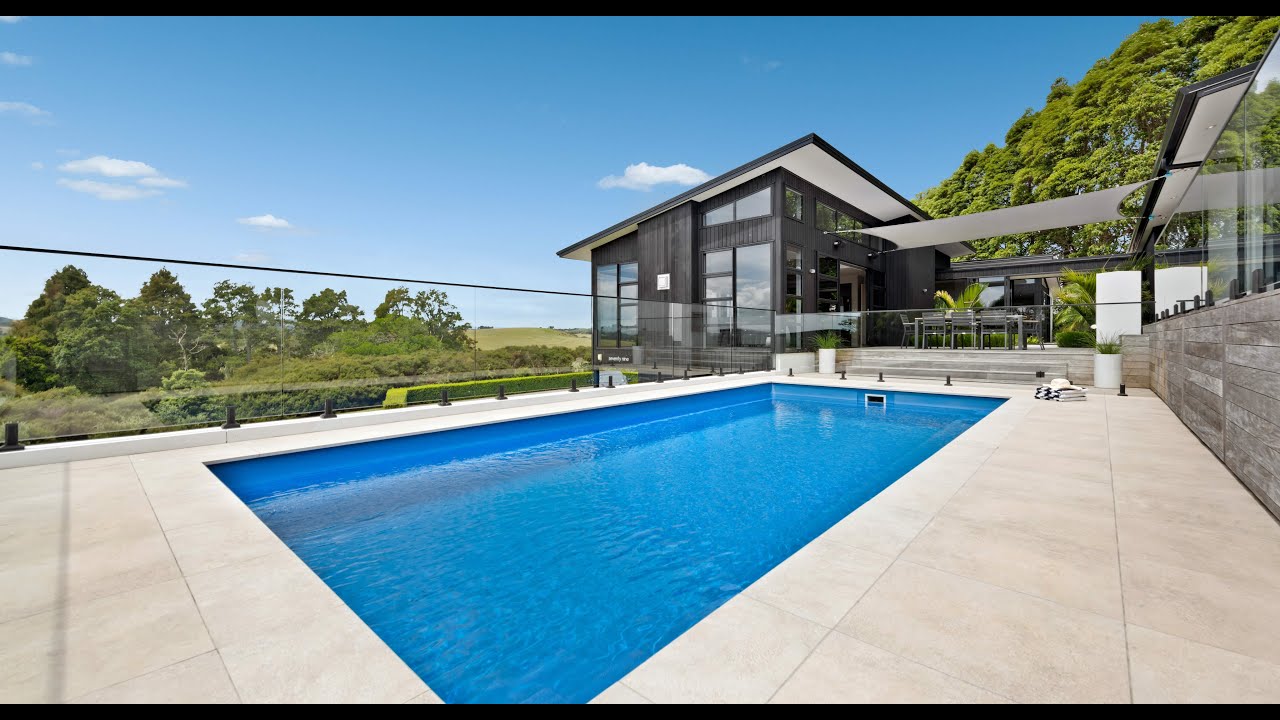 79 Whitford Park Road, Whitford, Auckland  |  SPECIAL AGENTS 003