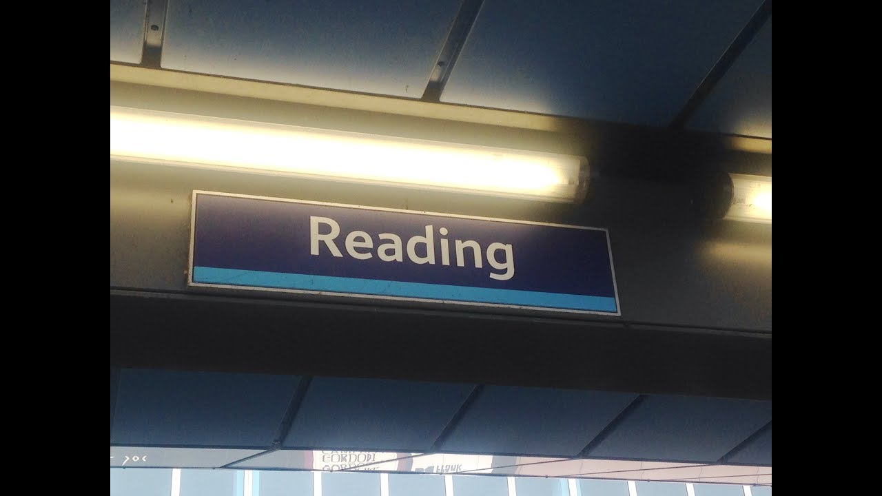 Great Western Railway (Class 165): Reading to Gatwick Airport