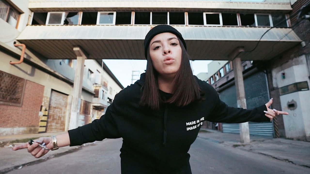LOULY - BENZ (Videoclip Oficial)
