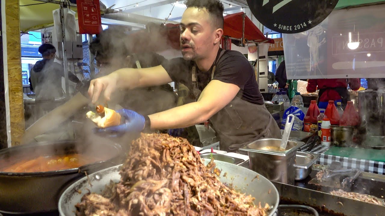Huge Hot Dogs and Pulled Beef Sandwiches. London Street Food