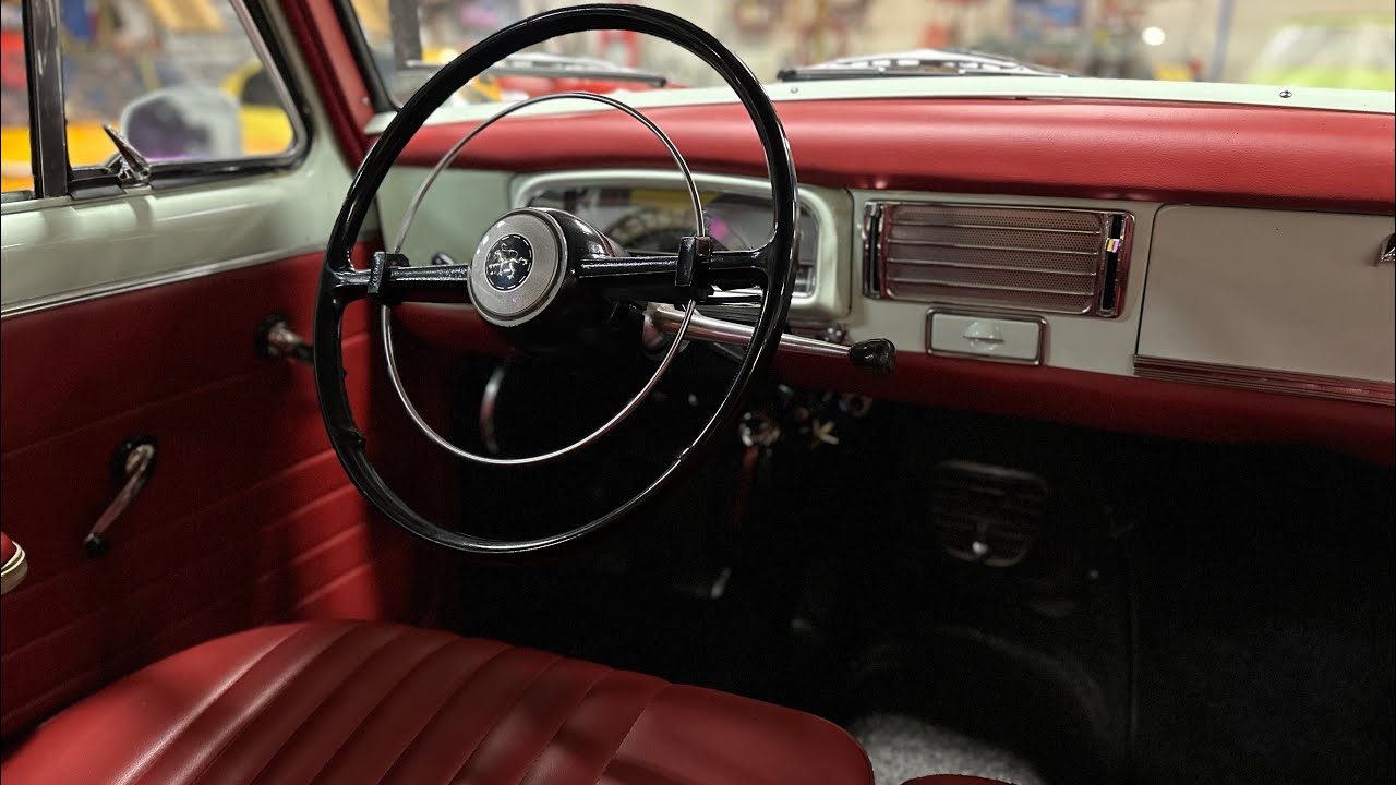 1960 Peugeot 403 Driving Video