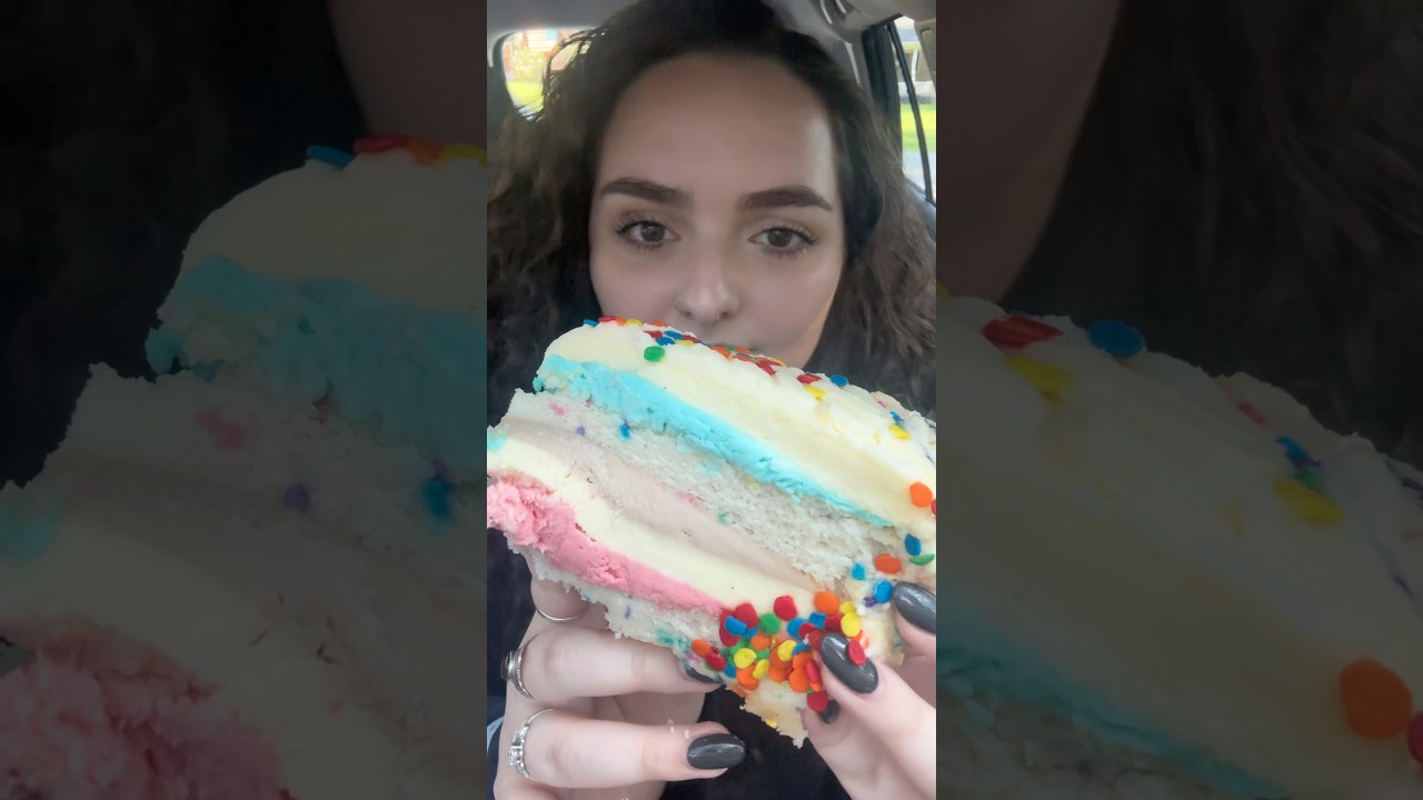 cheesecake factory cheesecakes 🍰 #mukbang #eating #cheesecake #asmreating