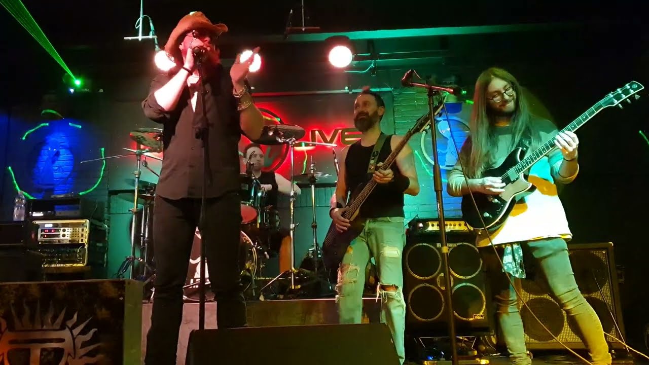 From The Depth - Catch The Fox (Den Arrow cover) - live UFO Mozzo (BG) 30/04/22