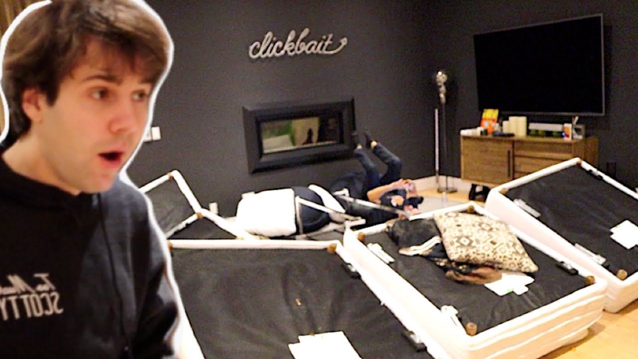 UPSIDE DOWN HOUSE PRANK ON DAVID!!