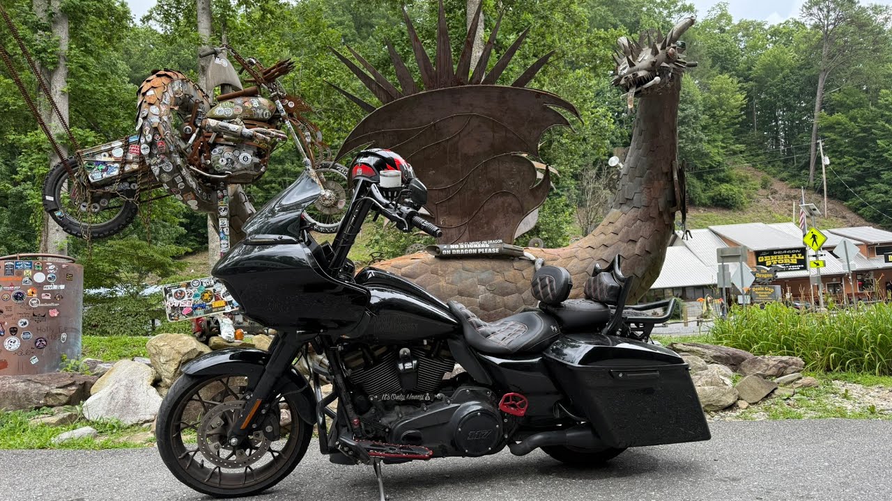 Scary ride on Back of The Dragon! How many close calls?