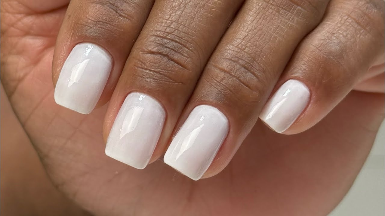Esmaltação branquinha perfeita 🤩
