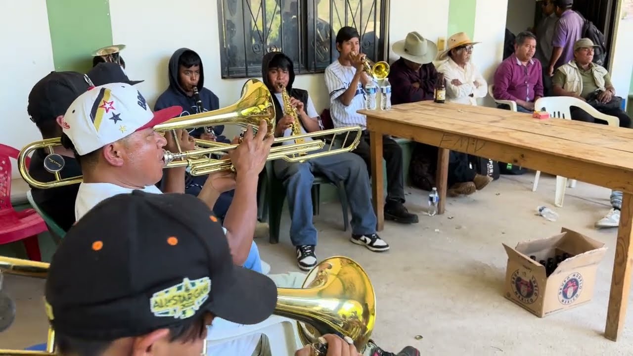 PADRE DE DIOS CELESTIAL😮🔥, pero QUE CHULO SUENAN ESOS INSTRUMENTOS y fue de un solo JALÓN PRIMO