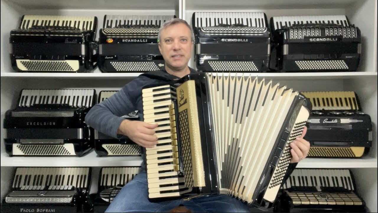 Acordeon Scandalli Série Ouro - Quarta de voz - 11/4 Reg. - 10.7 Kg - 48 cm - Jeferson Oliveira