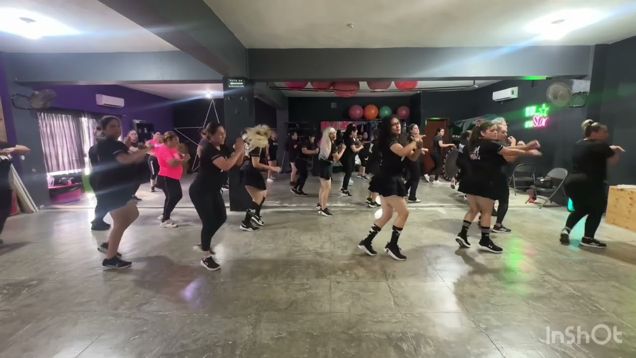 Que haces becky g Manuel turizo  baile fitness 