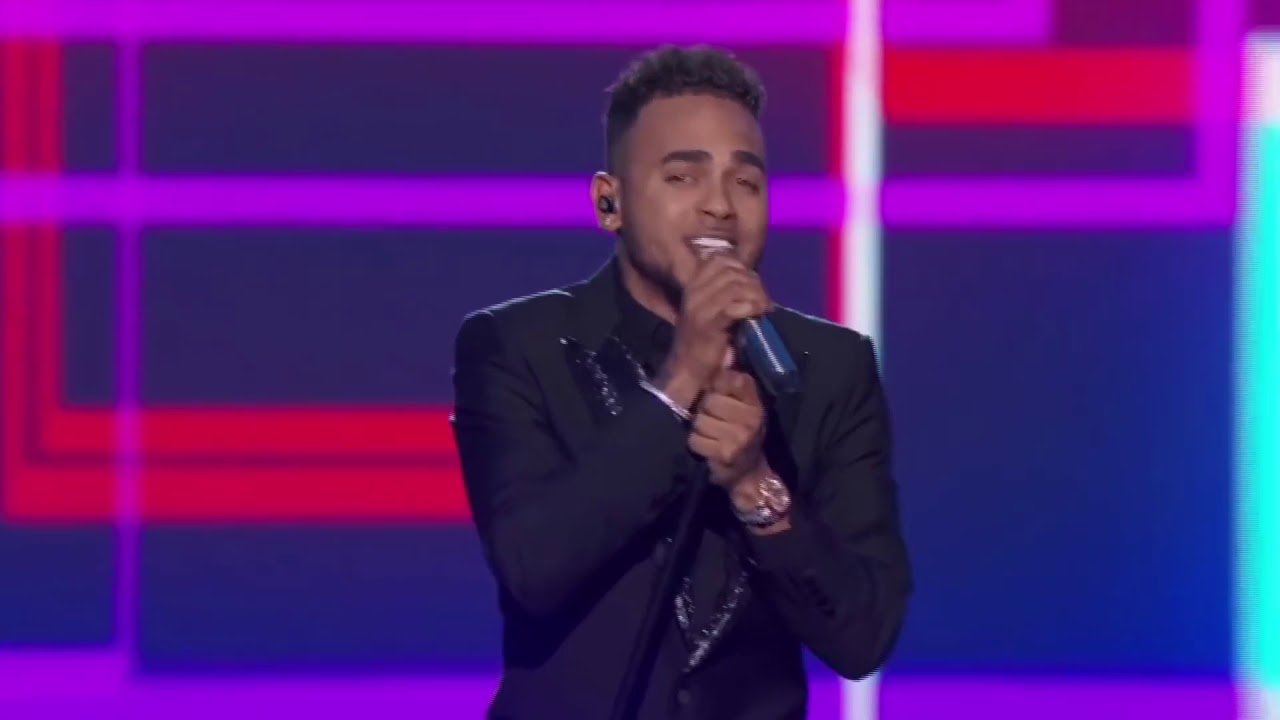 Ozuna canta La Camisa Negra  (2019) Latin Grammys