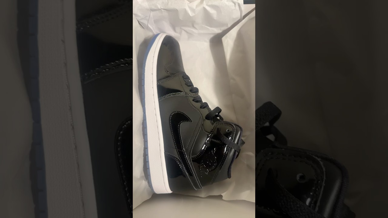 Get ready with me: air Jordan 1 mid SE “space jam” + tacos with my girlfriend: outfit of the day