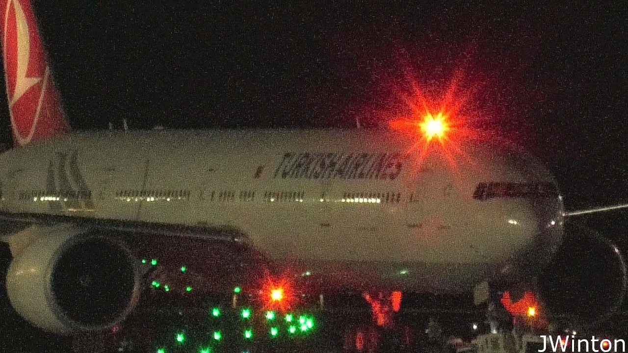 Turkish Airlines Boeing 777-300ER TC-LJE takeoff at Newcastle Airport