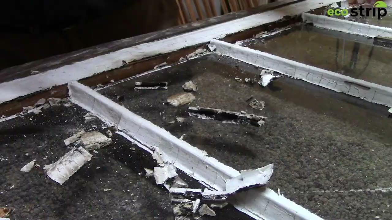 How to Remove Window Putty Without Damaging Glass