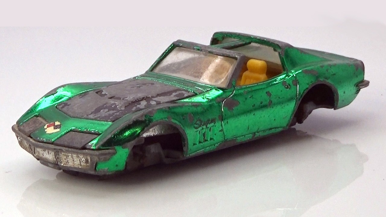 Corvette Stingray Golden Jack Edition. Реставрация литой модели Corgi Toys.