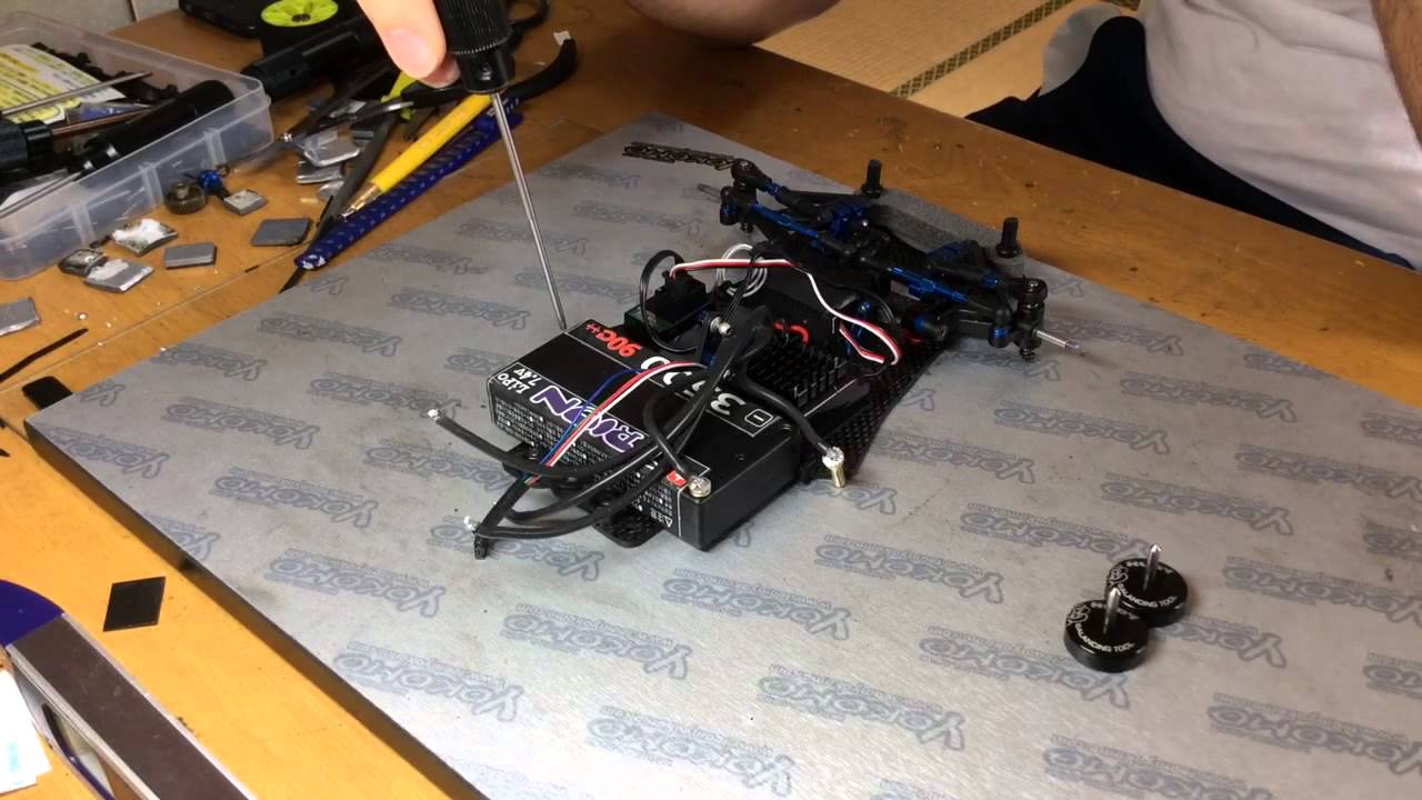 1/12th Scale Chassis Balance