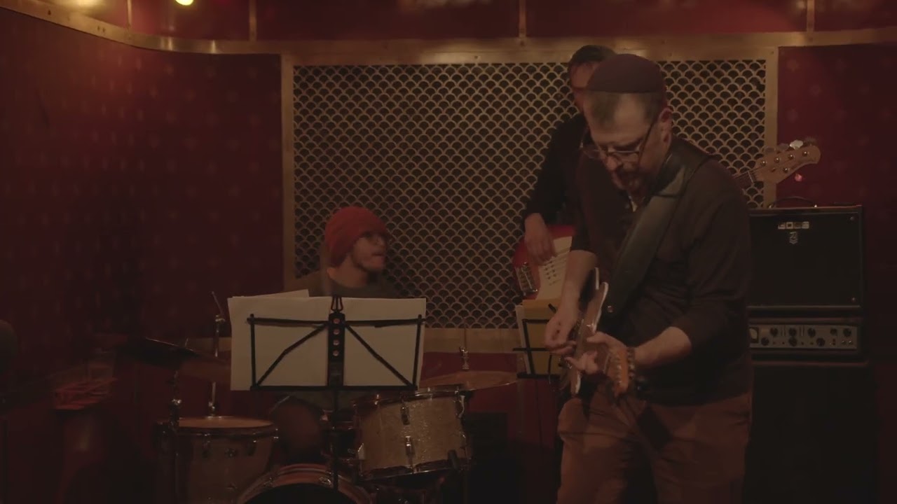 Jon Madof Trio - The Mask Drops