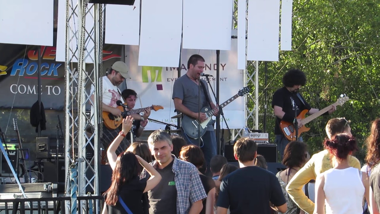 Der Hunds - Waterfall - Wrong fest 2014