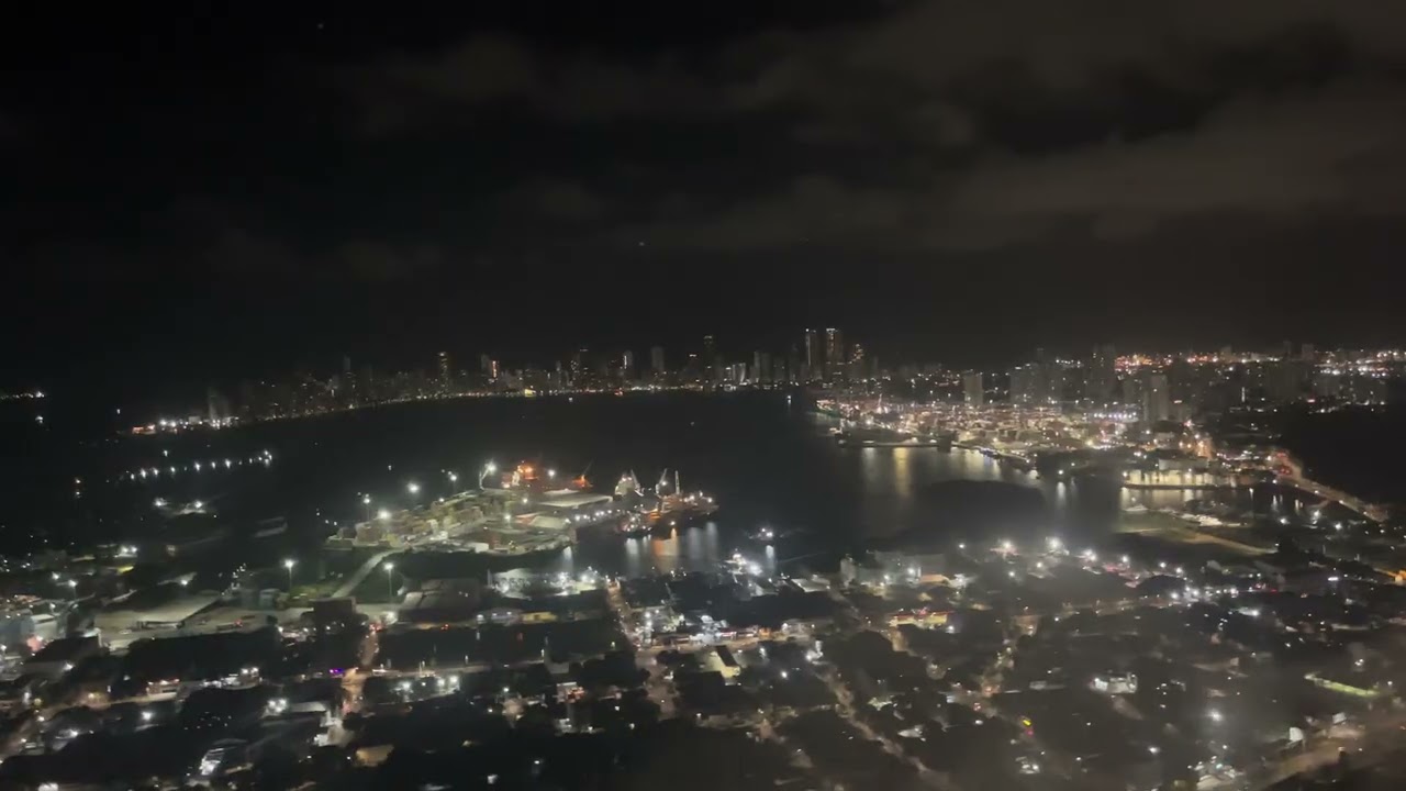 Landing in Cartagena at night