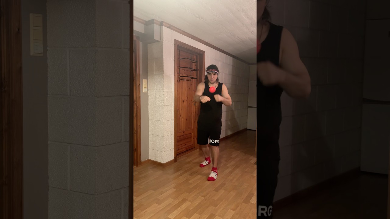 Reaction training with a headband ball Як тренувати координацію та реакцію вдома 