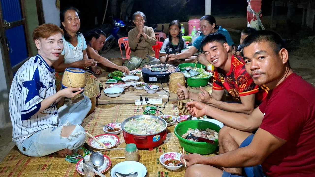 พ่อแม่และครอบครัวบ่าวน้ำ ก่อนกับ...