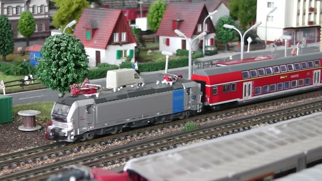 Neu BR 193 Minitrix und BR 152 PIKO Spur N