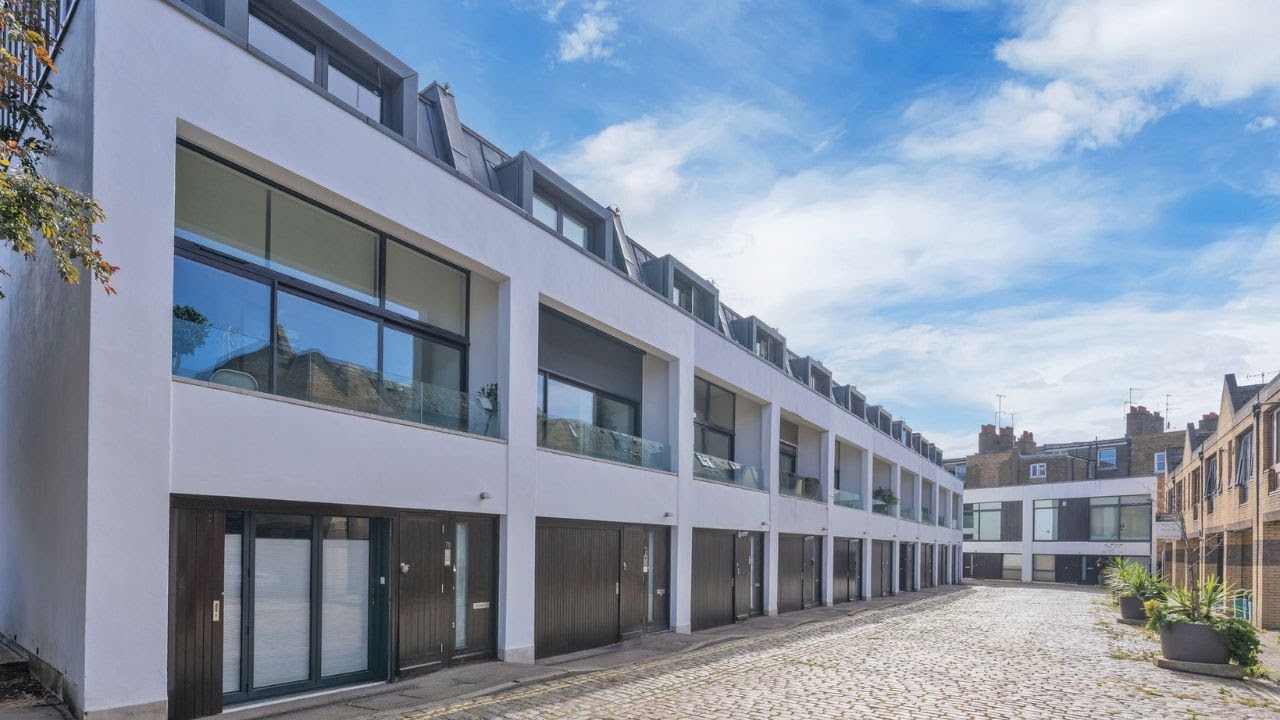 Inside a £1.6 Million Maida Vale Mews House | Shirland Mews W9 | Luxury Three-Bedroom Home