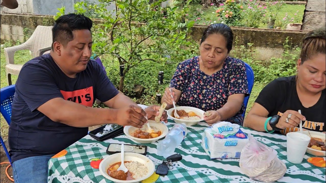 Le agradezco a Wilder y a mis papás por el apoyo que me han brindado//tendre que desalojar la casa