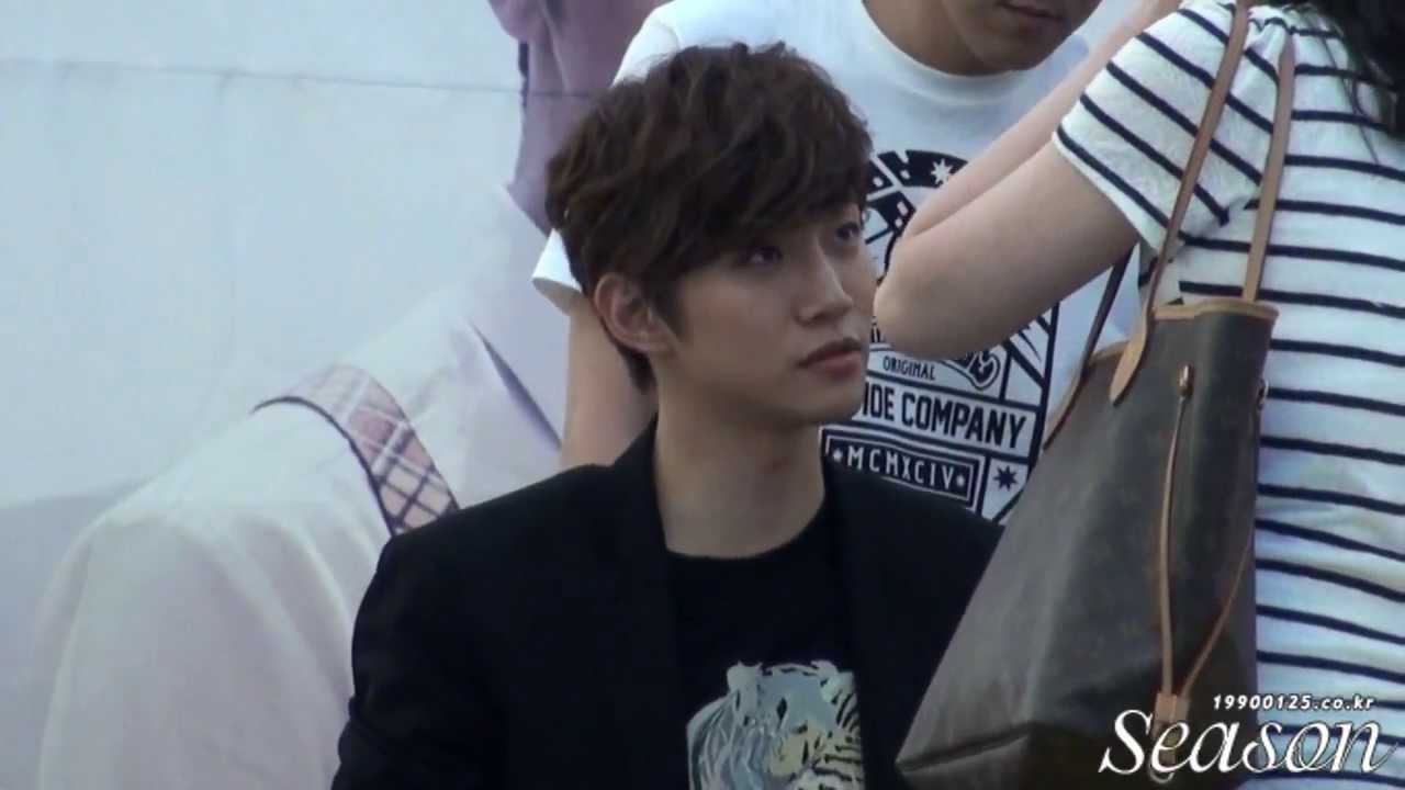 130526 2PM 영등포 팬사인회 준호 직캠