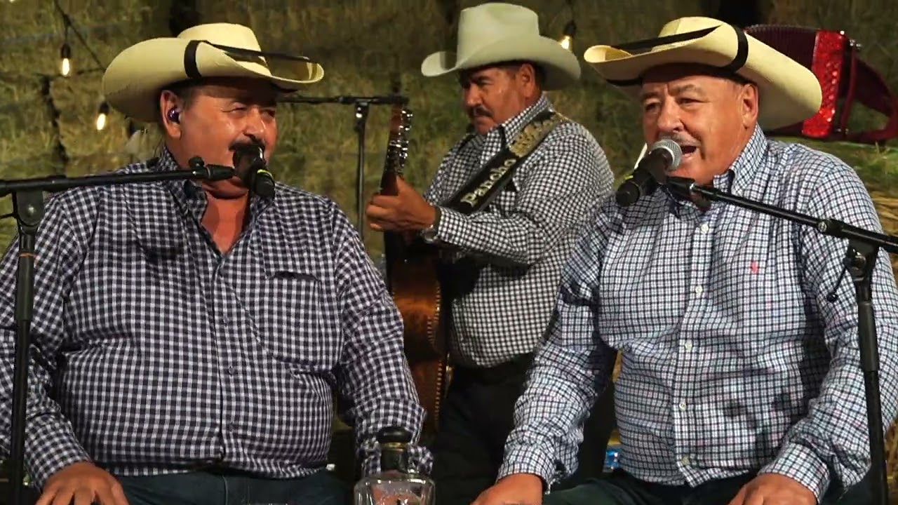 Los Huracanes del Norte -La Venganza Del Viejito [En Vivo Desde El Rancho]