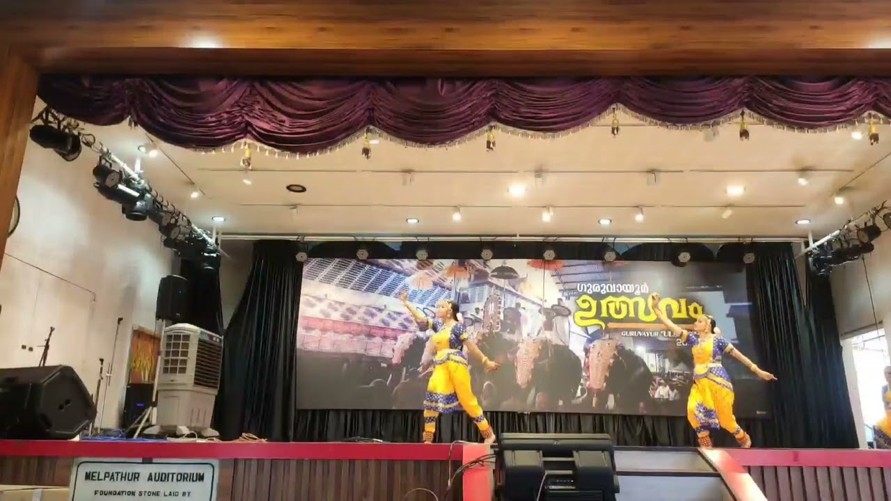 Kandu njan kannane...self choreography by us; my first performance @Guruvayoor temple- with Mom ❤️❤️