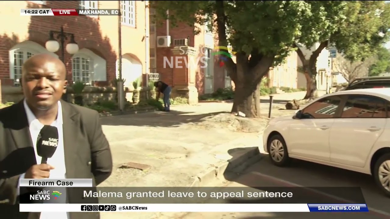 Дело Малемы об огнестрельном оружии | Сидима Мфеку из SABC находится в Высоком суде Восточного Ке...